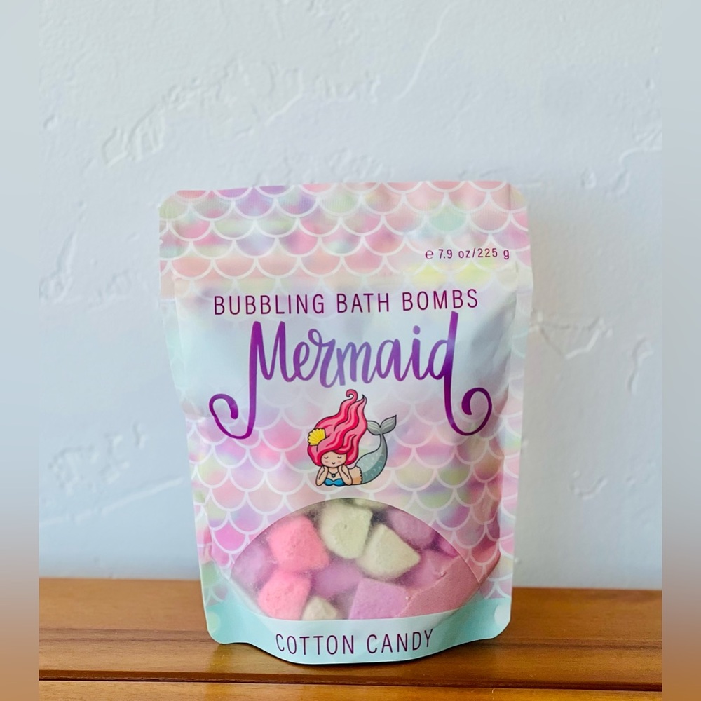 Mermaid Bubbling Bath Bombs- NWT